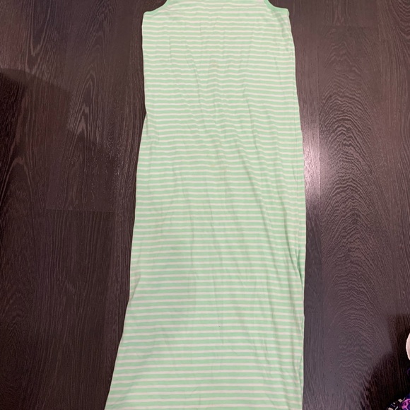 Old lady stripped green and white summer dress. - Picture 2 of 6